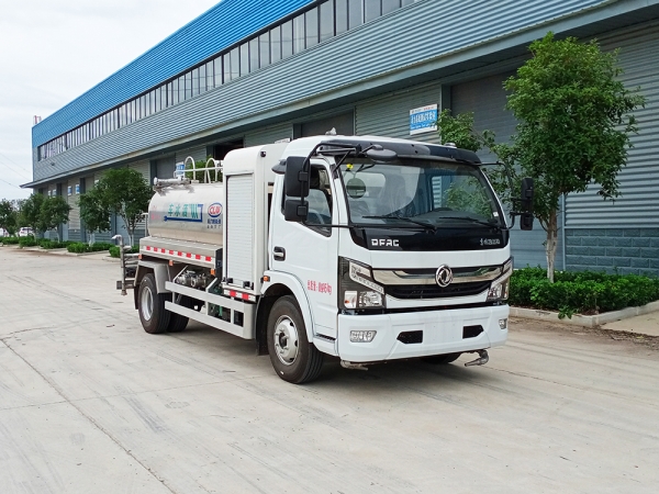 东风多利卡5方纯电动洒水车