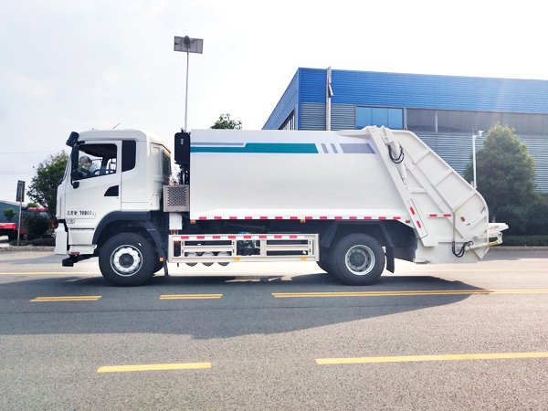 比亚迪T8纯电动压缩垃圾车