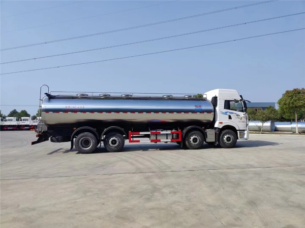 解放前四后六奶罐车22方