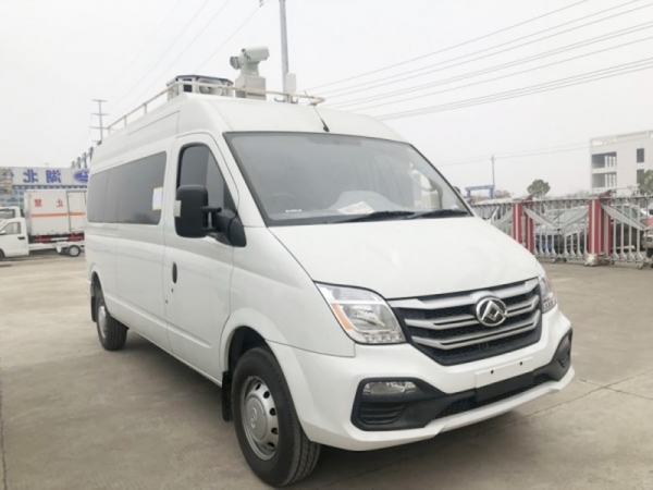 上汽大通V80多功能指挥车